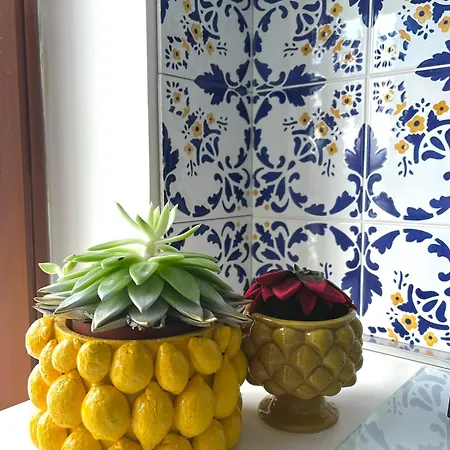 Charme In The דירה *