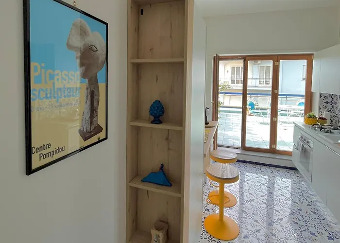 Charme In The Sorrento